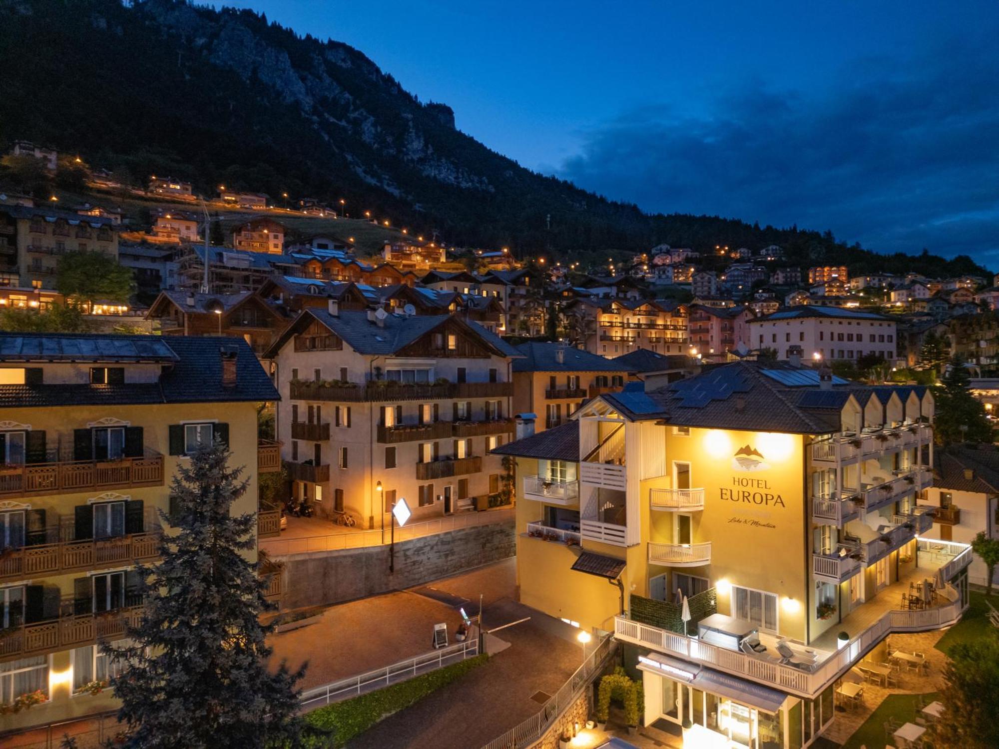 Hotel Europa Molveno Exterior foto